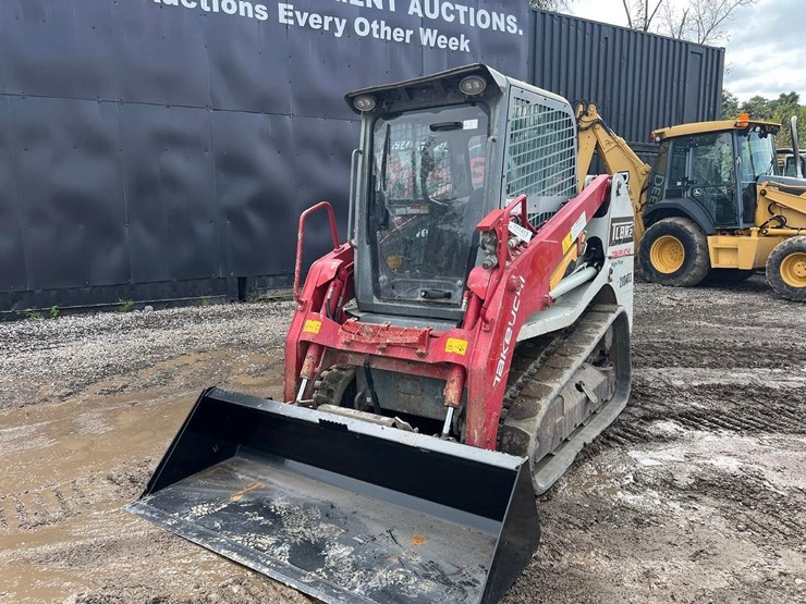 2020-takeuchi-tl8r2-image-2
