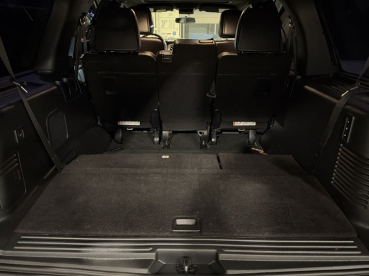 2016-ford-expedition-image-10