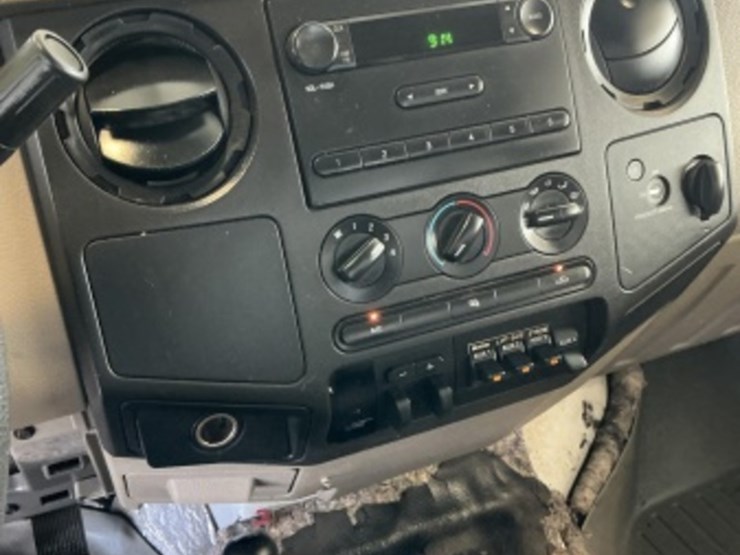 2008-ford-f550-image-18