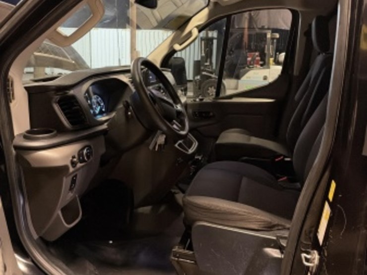 2021-ford-transit-image-27