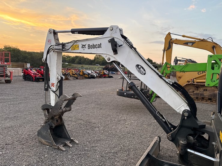2020-bobcat-e35-image-9