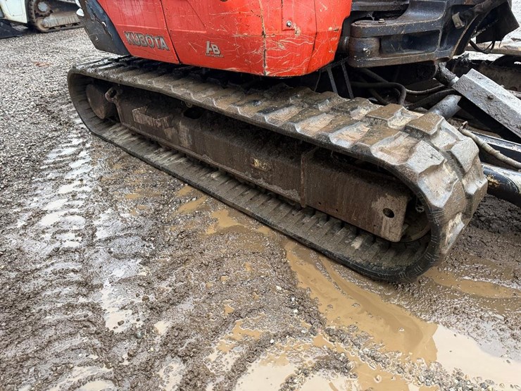 2012-kubota-kx080-3-image-11