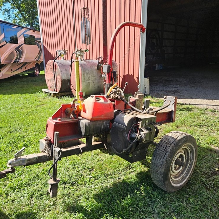 #8702 • Towable Log Splitter