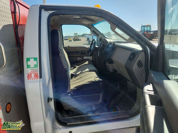 2009-ford-f550-image-15