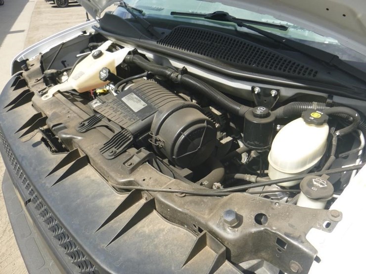 2015-chevrolet-express-2500-image-10