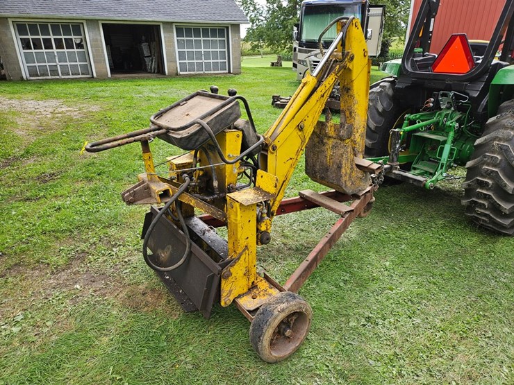 #8742-•-davis-3pt/skid-steer-backhoe-image-6