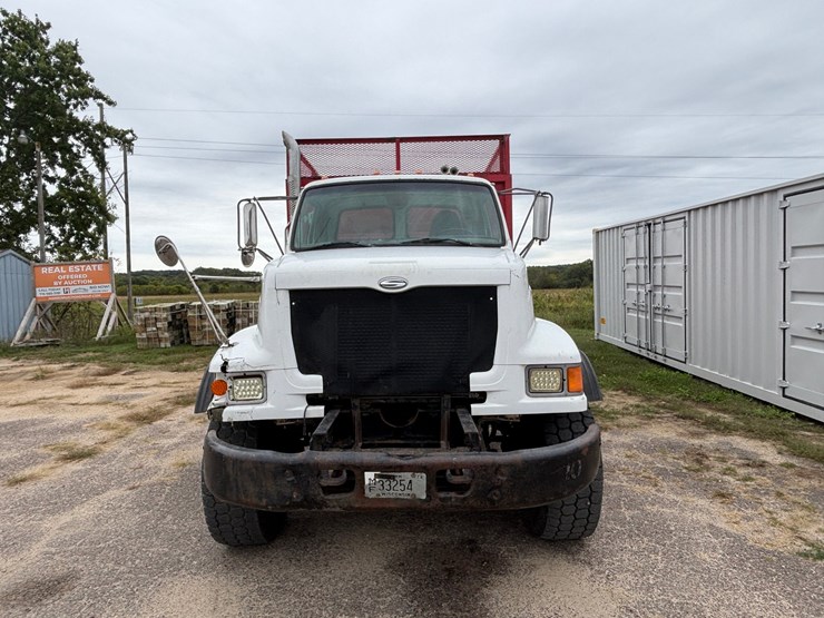 #1201-•-1999-sterling-silage-truck-(has-wi-title)-image-2