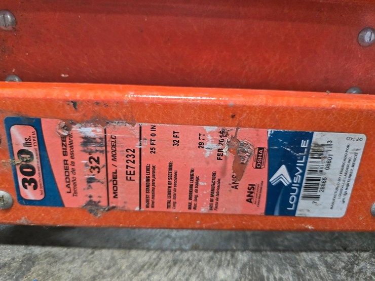 #9735-•-louisville-32'-extension-ladder-image-5