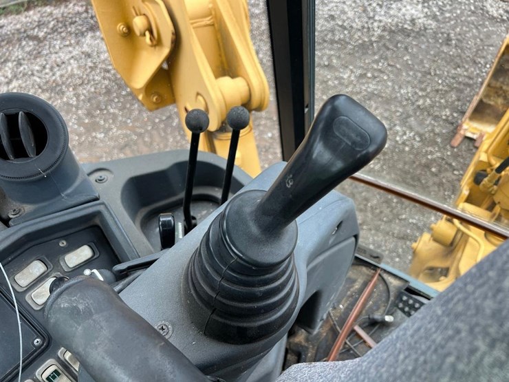 2006-deere-310sg-image-32