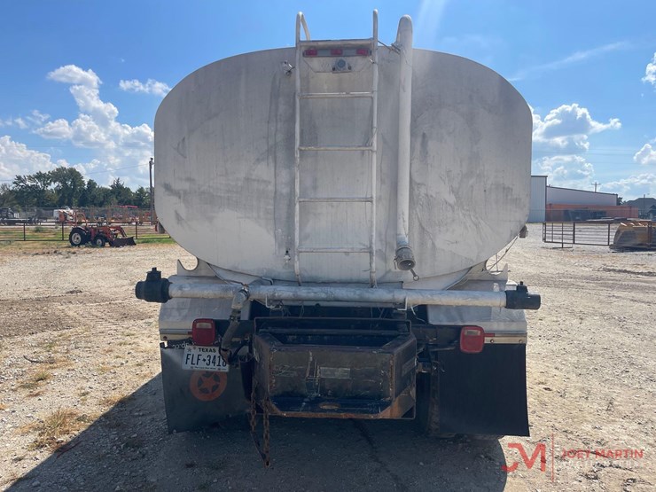 2001-international-4900-t/a-water-truck-image-4