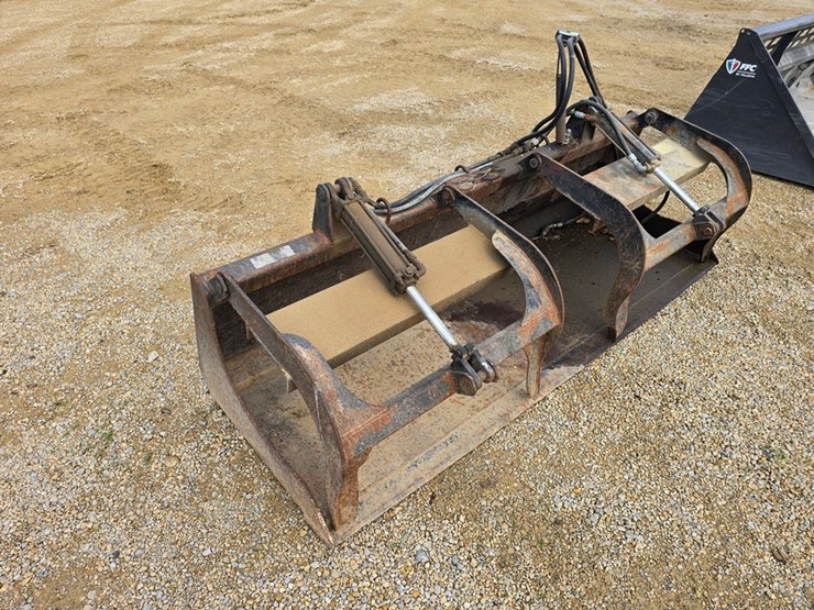 #9618-•-84"-grapple-bucket-image-7