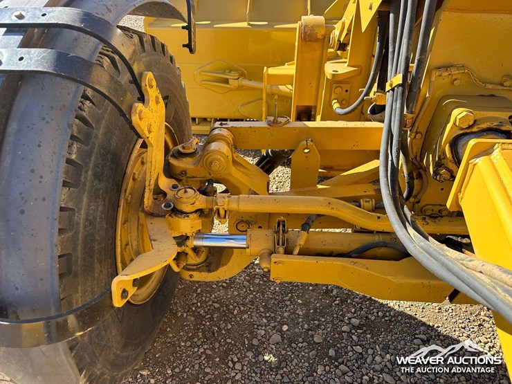 caterpillar-140m-image-23