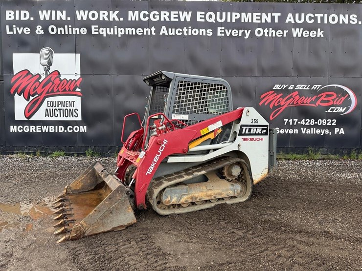 2020-takeuchi-tl8-image-1