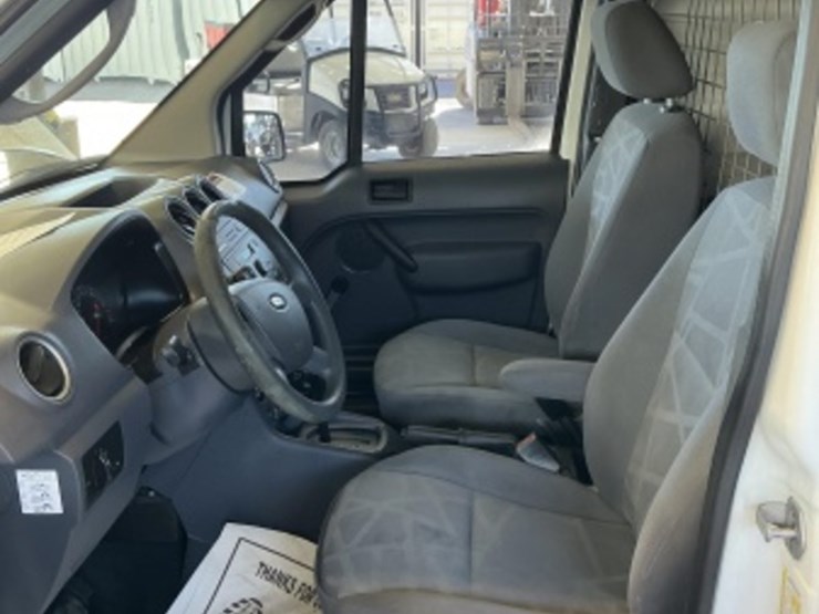 2011-ford-transit-connect-image-23