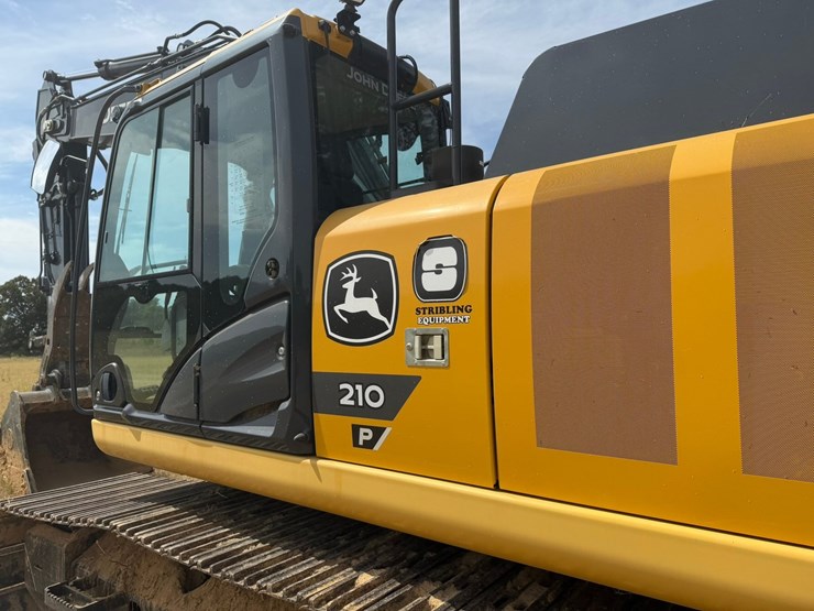 2024-deere-210g-lc-image-7