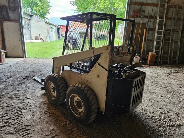 #8703-•-hydra-mac-mmii10-skid-steer-image-3