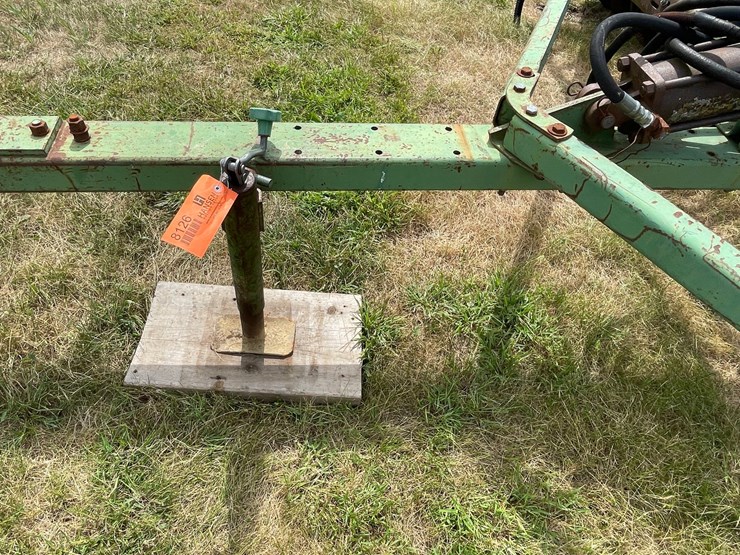john-deere-12-image-29