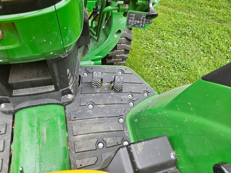 john-deere-4066m-image-29