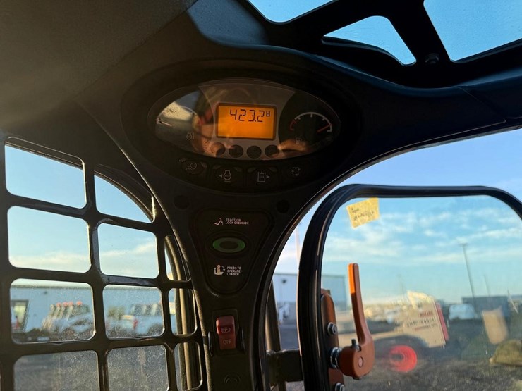2018-bobcat-s550-image-22