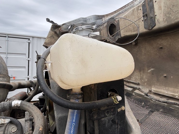 #1201-•-1999-sterling-silage-truck-(has-wi-title)-image-66