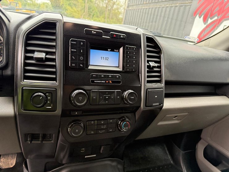 2018-ford-f150-image-27