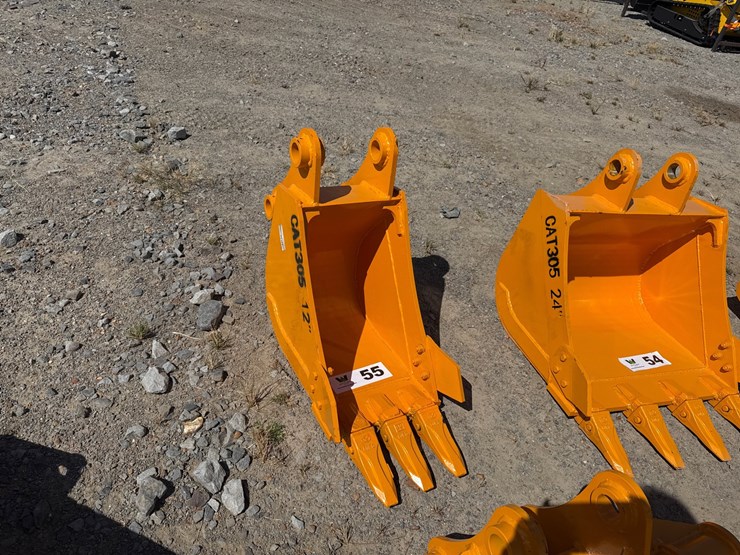 #55-•-giyi-gy-bk-12"-cat305-excavator-bucket-inv#55144-image-1