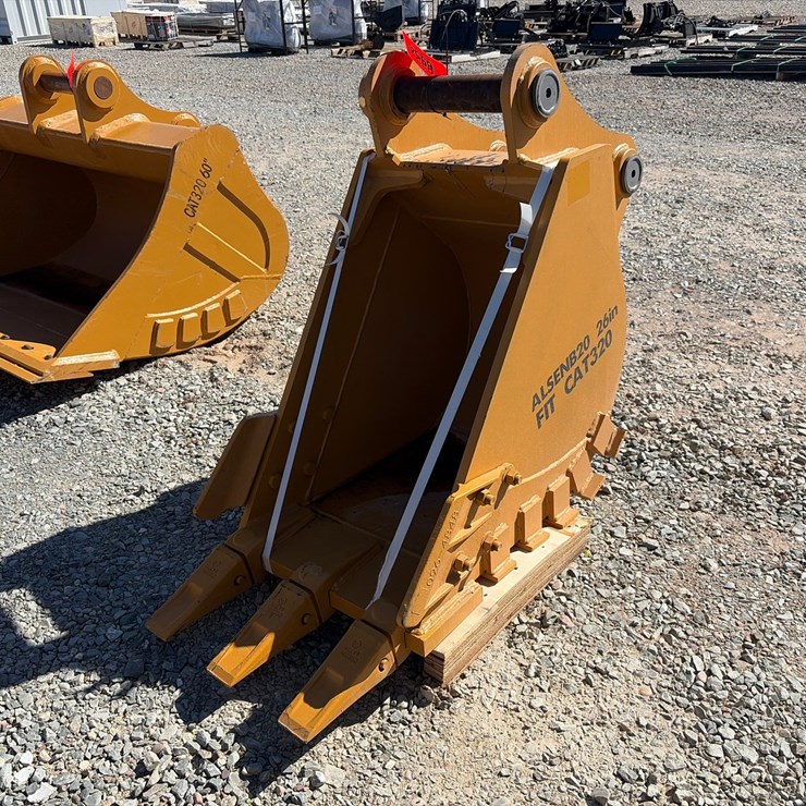 CATERPILLAR 320