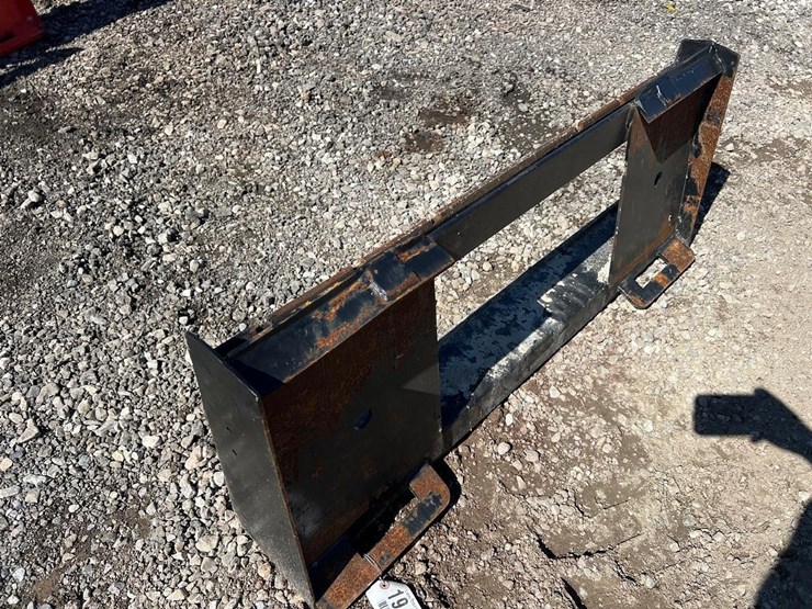 low-back-skid-steer-fork-frame-image-4