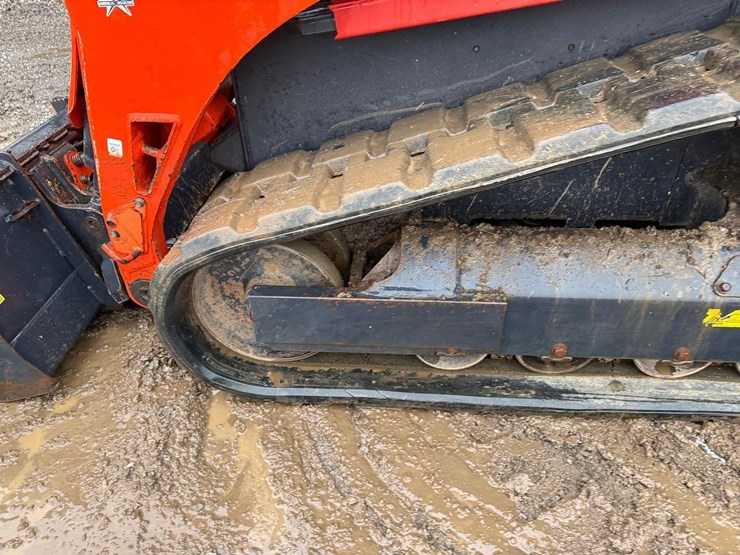 2012-kubota-svl75-image-17