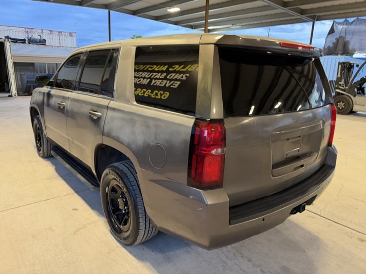 2016-chevrolet-tahoe-image-7