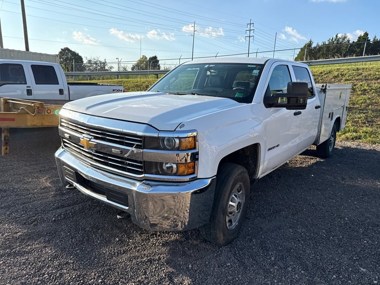 2016-chevrolet-2500-image-1