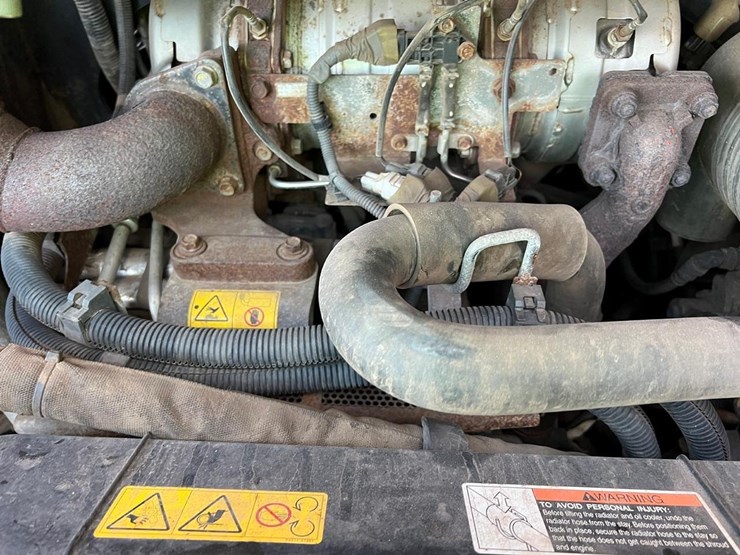 kubota-svl65-2-image-6