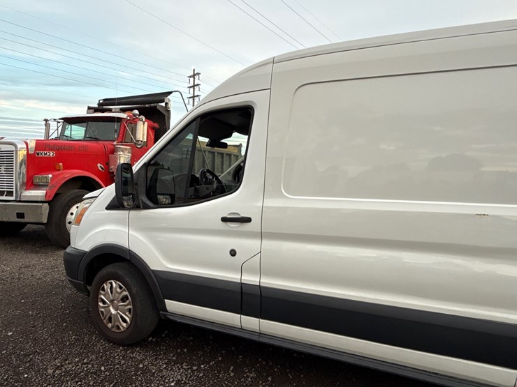 2016-ford-transit-image-14