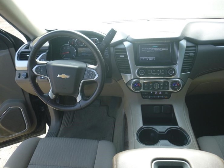 2018-chevrolet-tahoe-image-9
