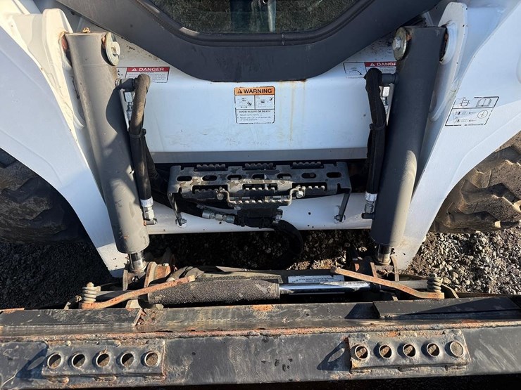 2018-bobcat-s550-image-10