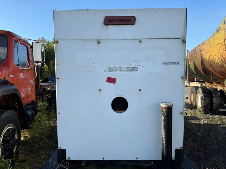 #3501-•-whisperwatt-dca-1651v-towable-generator-image-7