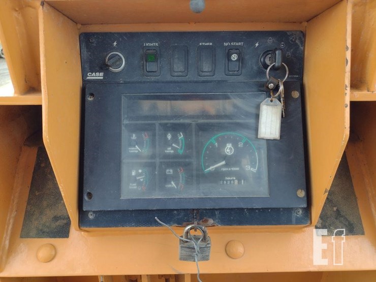 2006-case-550h-lt-image-7