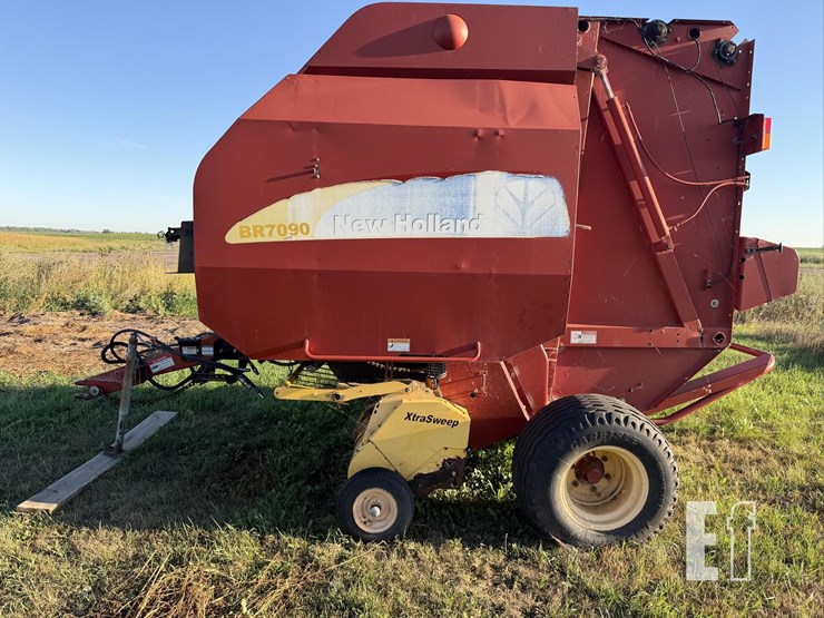 2008-new-holland-br7090-image-8