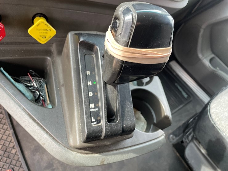 2017-kenworth-t680-image-46