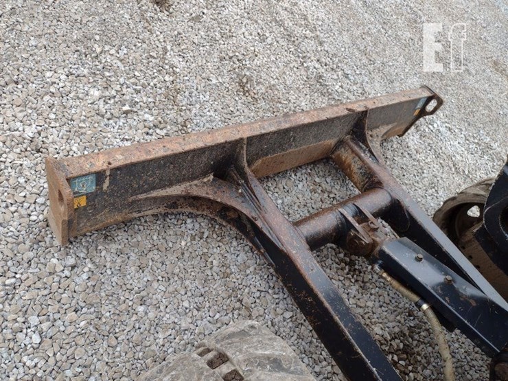 2016-deere-35g-image-17