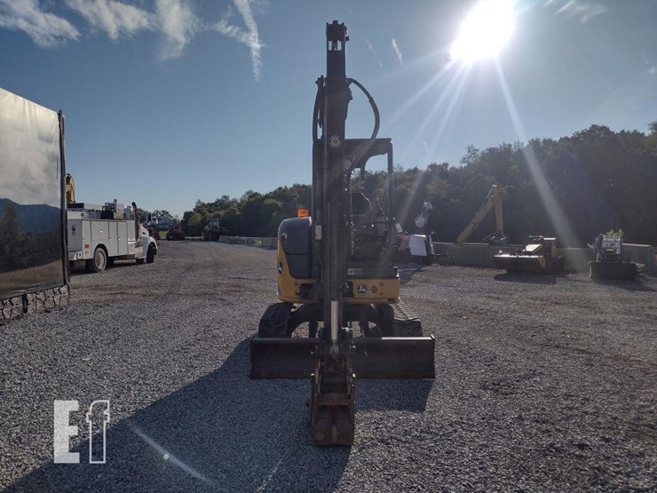 2021-deere-35g-image-2
