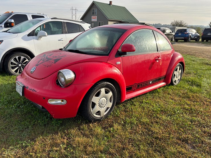 #1307-•-2001-volkswagon-beetle-(has-wi-title)-image-1