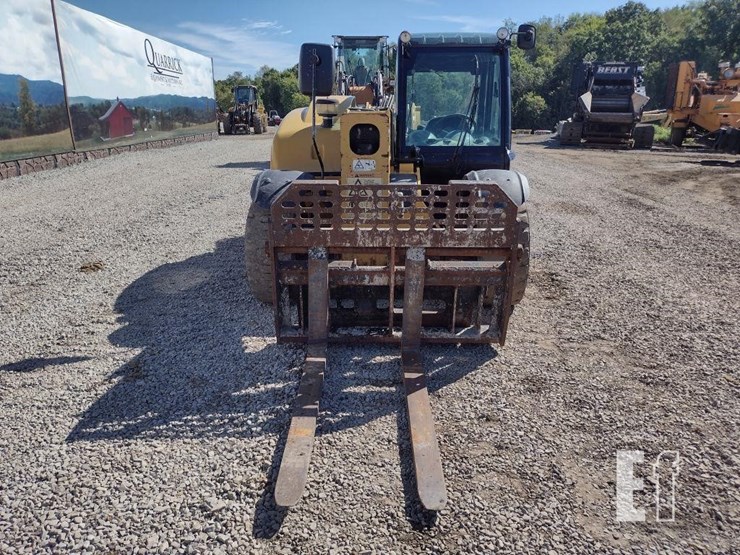 2011-caterpillar-th255-image-2