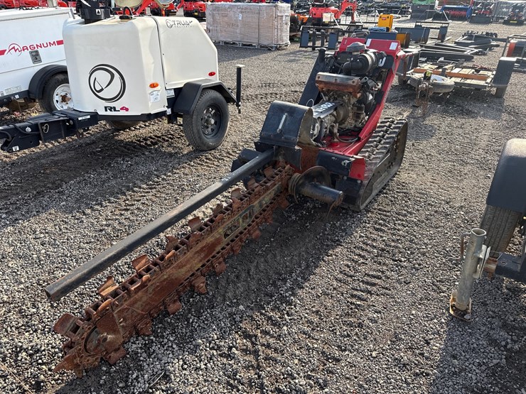 #2067-•-barreto-2324tk-trencher-w/-trailer-image-1