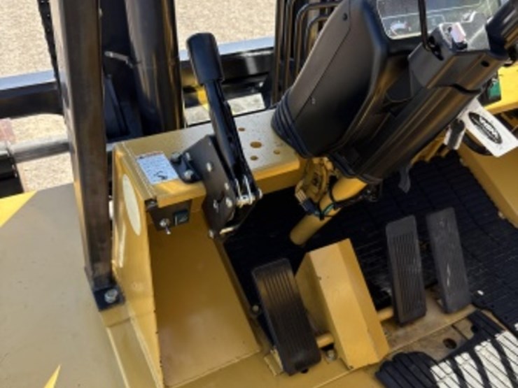 caterpillar-dp115-image-29
