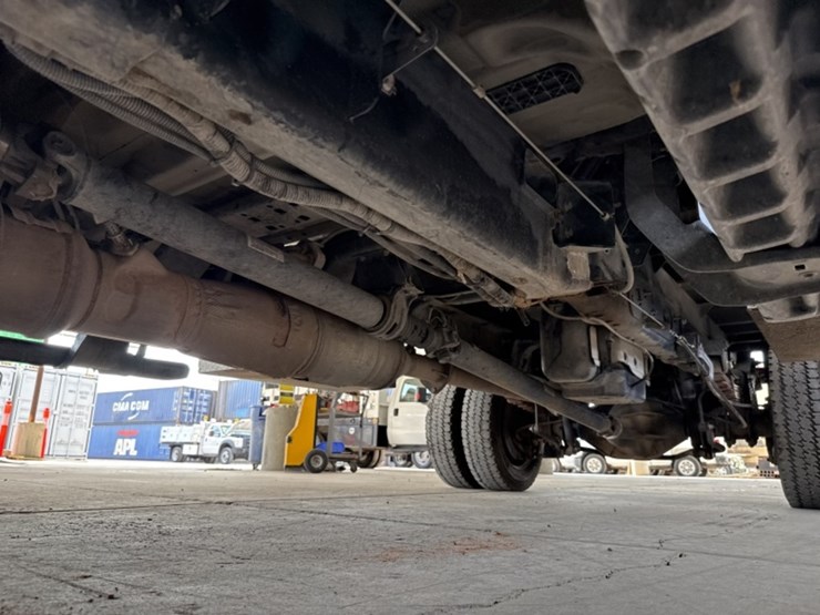 2019-ford-f550-image-34
