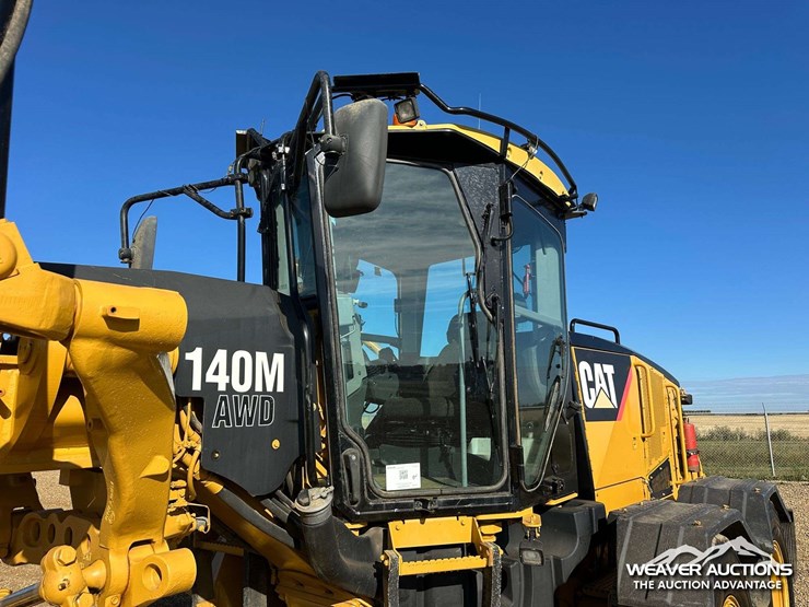 caterpillar-140m-image-70