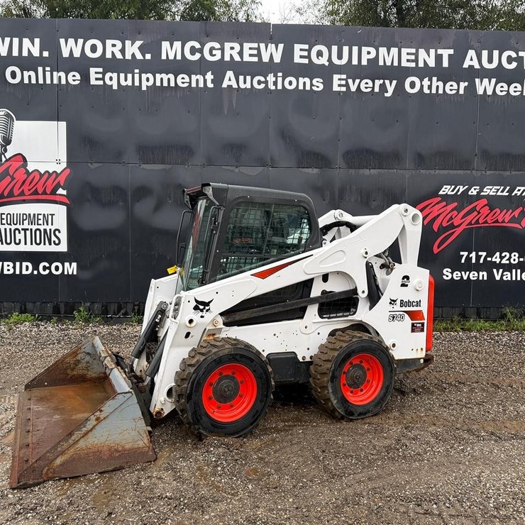 2022 BOBCAT S740