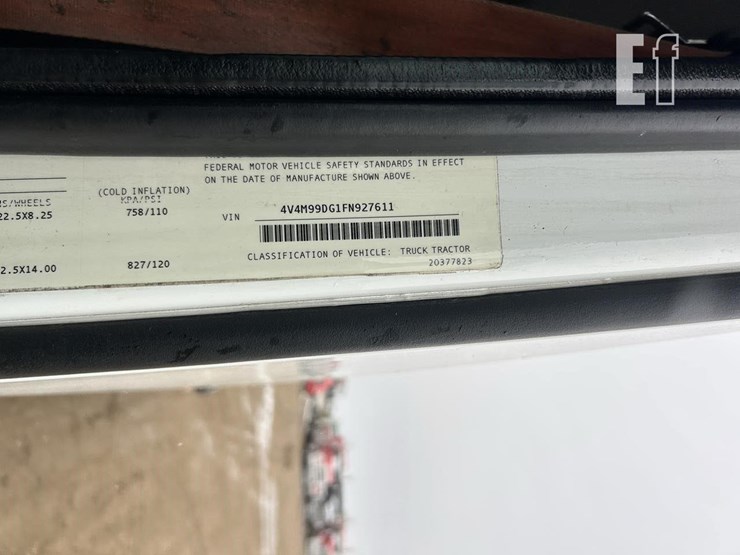 2015-volvo-vnm62t630-image-29