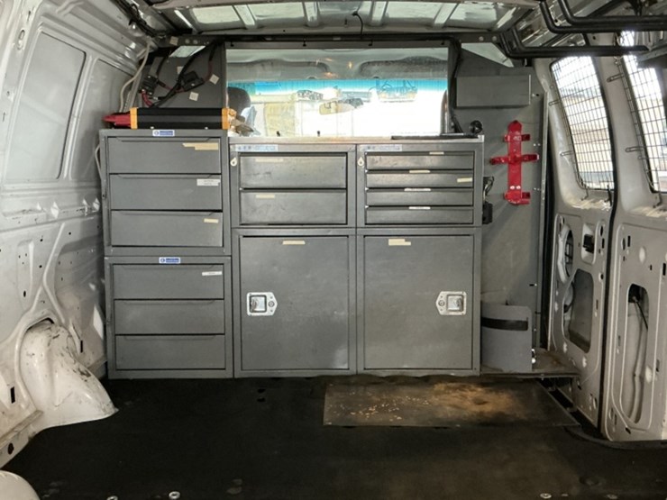 2009-ford-cargo-image-11